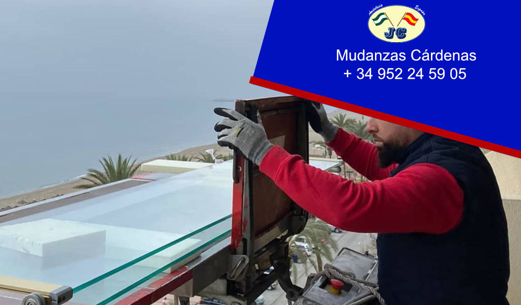 montacargas para mudanzas servicios integrales malaga